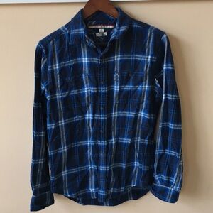 Like-new Tommy Hilfiger flannel plaid shirt
